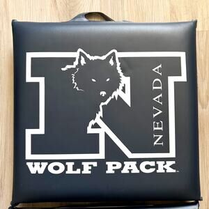 VNTG Pair RENO Wolf Pack UNR College Sports Arena Cushions Four Point Products